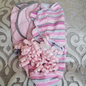 💞Swaddle Me Set of 2 Swaddles Size Small💞